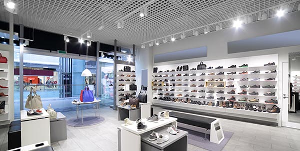 Retail Store cleaning